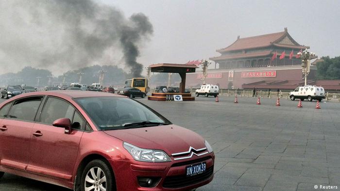 Unfall auf dem Tiananmen-Platz in Peking (Foto: rtr)