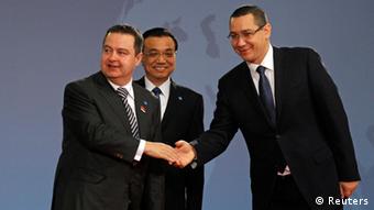 Οι πρωθυπουργοί της Κίνας, Σερβίας και Ρουμανίας στο οικονομικό φόρουμ στο Βουκουρέστι
