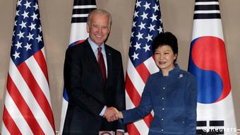 Biden mit Park Geun-hye in Seoul 06.12.2013