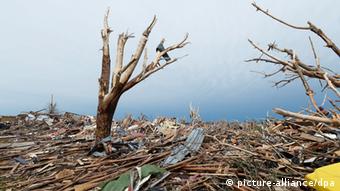 Εικόνες βιβλικής καταστροφής στις ΗΠΑ μετά το χτύπημα κυκλώνα