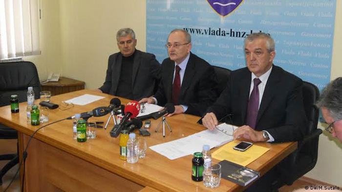 HNS je optužuje bošnjačke političare za centralizaciju FBiH.