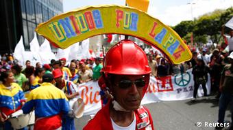 Este sábado (15.2.2014), los simpatizantes de Maduro asistieron a la “Marcha por la Paz y la Vida” en Caracas.