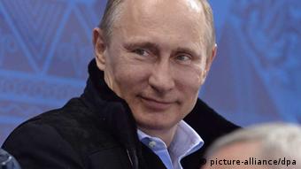O ρώσος πρόεδρος κατηγορεί τις χώρες της Δύσης ότι σε πολλές περιπτώσεις δεν αντιμετωπίζουν τη Ρωσία ως έναν ισότιμο εταίρο
