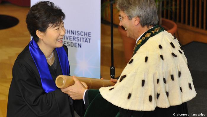 Park Geun Hye erhält Ehrendoktorwürde in Dresden