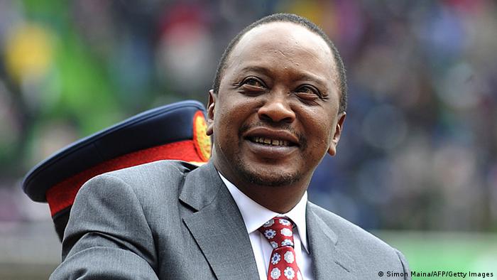 Rais Uhuru Kenyatta wa Kenya ameidhinisha malipo yenye utata kwa kampuni mbili za Anglo Leasing.