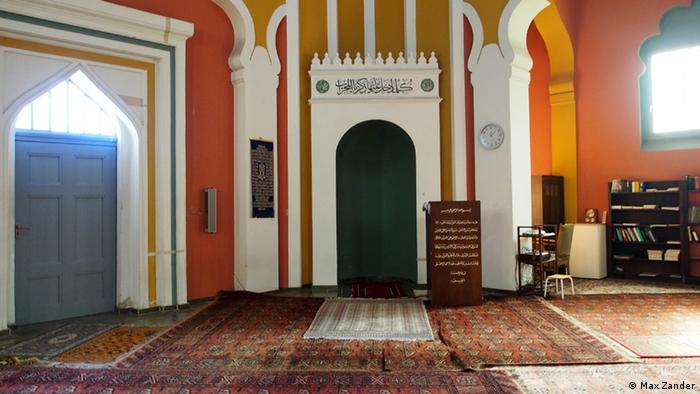 Gebetsnische im Innenraum der Ahmadiyya-Moschee 