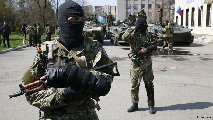 Separatistas não entregam armas e ameaçam acordo entre Rússia e Ucrânia