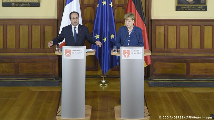 Kansela Angela Merkel wa Ujerumani na Rais Francois Hollande wa Ufaransa wakitowa taarifa ya pamoja Stralsund.(10.05.2014 )
