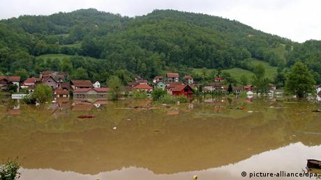 Der überschwemmte Ort Pozega, 200km südwestlich von Belgrad, Serbien
(Foto: dpa)