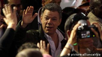 Analistas opinan que el actual presidente, Juan Manuel Santos, podría ser reelegido, pero sólo tras una segunda vuelta.