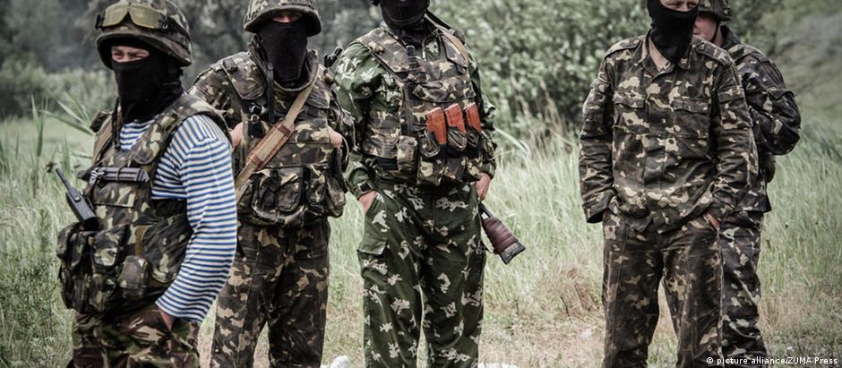 Soldados da guarda nacional da Ucrânia, que lutam contra separatistas no leste do país