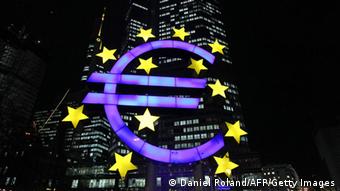 Μια νέα ευρωπαϊκή συμφωνία, από τον συνδυασμό δράσεων της ΕΚΤ και της Ευρωπαϊκής Τράπεζας Επενδύσεων ζήτησε ο κ. Τσίπρας