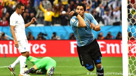 سواريس ينقذ الأوروغواي ويُسقط انجلترا في الفخ  كأس العالم 2014  DWDE  19062014