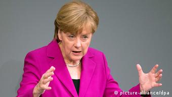 Kansela Angela Merkel wa Ujerumani akizungumza bungeni jijini Berlin.