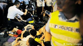 Festnahmen bei pro-demokratischen Protesten in Hongkong 02.07.2014