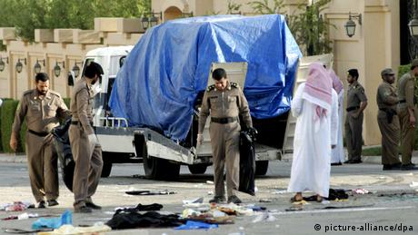 السعودية: إدانة 14 ضمن خلية من 50 متهماً بـ″الإرهاب″   أخبار   DW.DE   19.08.2014