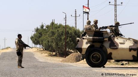 الجيش المصري يقتل 14 جهادياً في سيناء ويعتقل مطلوبين  أخبار  DWDE  27072014