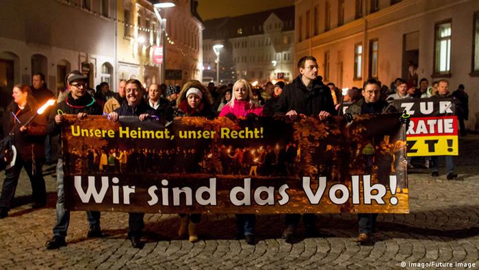 تظاهرات هواداران وابسته به حزب دمکرات ملی آلمان بر ضد پناهجویان