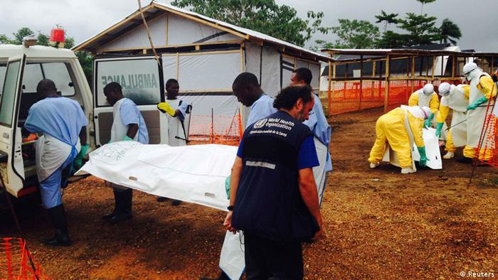 Вірус еболи поширюється в країнах Африки