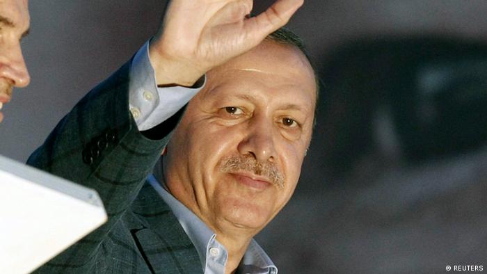 Na primeira eleição direta para presidente da República da Turquia premiê Erdogan vence
