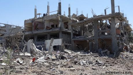 عودة التماسك للتهدئة في قطاع غزة بعد بدايات هشة  أخبار  DWDE  14082014