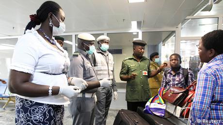 هل تنتشر العنصرية ضد الأفارقة بسبب الإيبولا؟   قضايا اجتماعية   DW.DE   23.08.2014