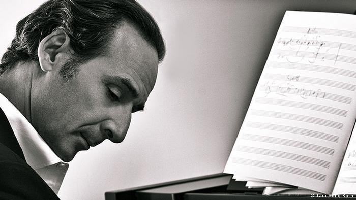 Alexandre Desplat decided at an early age that he wanted to make music for the cinema