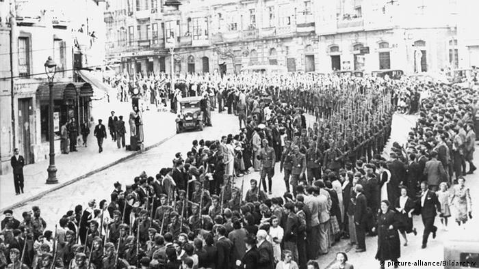 Desfile de la Legión Cóndor el 19 de mayo de 1939 en Madrid. 