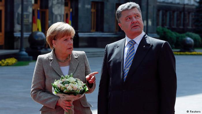 Angela Merkel promete ajuda milionária à Ucrânia
