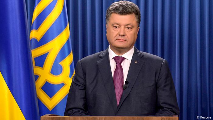 Ucrânia anuncia cessar-fogo, Rússia nega