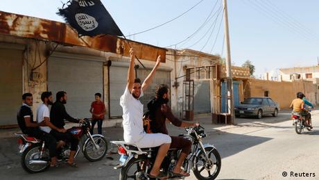 قتال قرب كوباني شمال سوريا وسقوط مقاتلين من ″داعش″   أخبار   DW.DE   20.09.2014