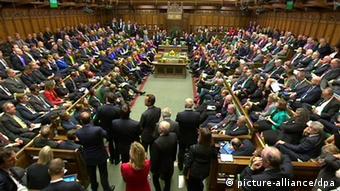 Debatte im britischen Parlament zur Militäraktion gegen IS 26.09.2014