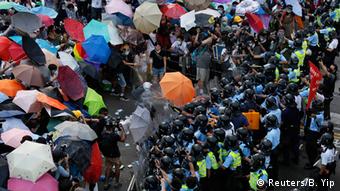 China Studentenprotest in Hongkong Occupy Central Regenschirme und Polizei