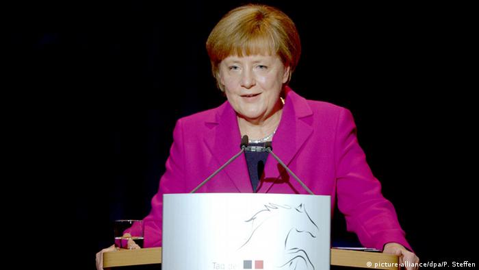 Em festa pela Reunificação, Chanceler Angela Merkel reconhece: “Fizemos muita coisa certa”