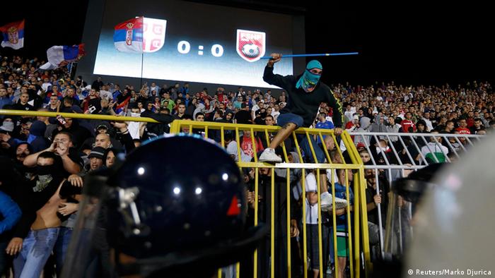 Fußballspiel Belgrad Albanien Serbien Ausschreitungen Drohne 