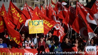 Από την συγκέντρωση διαμαρτυρίας του περασμένου Σαββάτου στη Ρώμη, ενάντια στην μεταρρύθμιση του εργασιακού