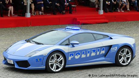 سيارات شرطة من عالم آخر   جميع المحتويات   DW.DE   31.10.2014