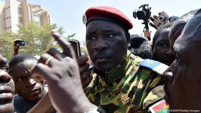 Photo Reporting- Burkina Faso's military resolves dispute, backs Zida