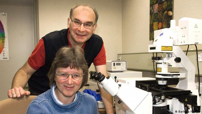 Annette Draeger and Eduard Bibiychuk (Photo: Barbara Krieger, Institute of Anatomy, University of Bern)