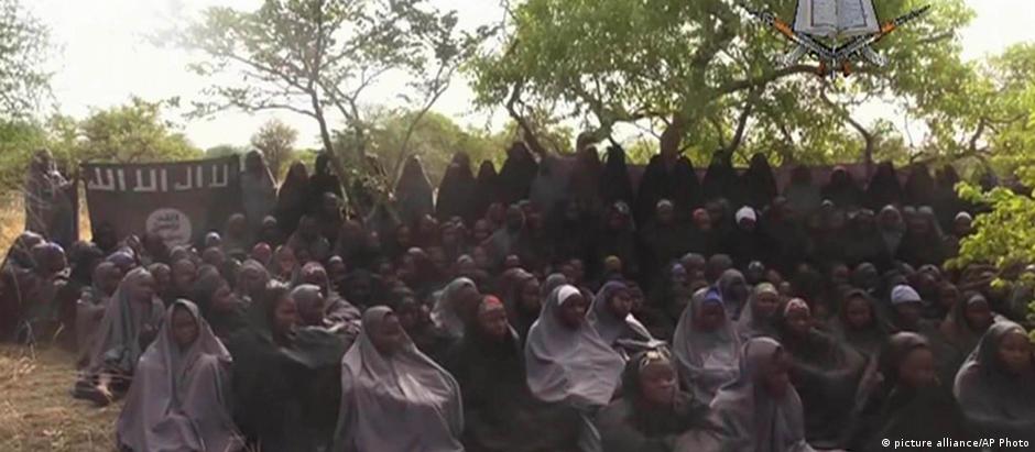 Última imagem das meninas sequestradas em Chibok