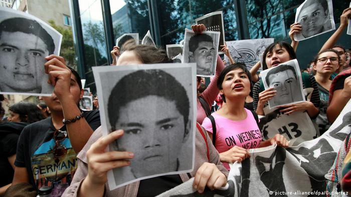  Indignación en la sociedad mexicana por los estudiantes desaparecidos. 