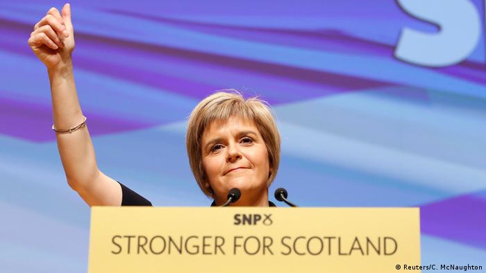 Nicola Sturgeon Wahl als Parteivorsitzende der SNP Partei Schottland 14.11.2014