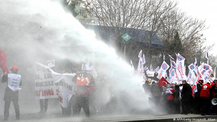 Demonstration gegen die Bildungspolitik der AKP in Ankara 20.12.2014