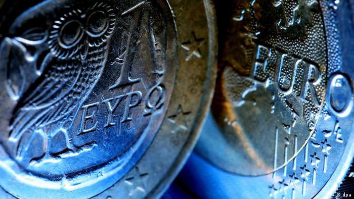 Euro volta a cair e atinge cotação mais baixa em nove anos