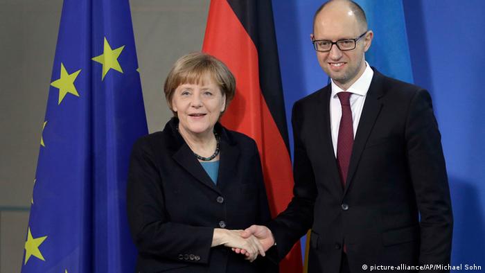 Symbolbild Ukraine - Milliardenhilfen zugesagt Jazenjuk und Merkel