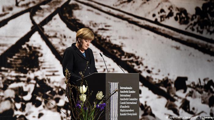 Auschwitz serve de alerta contra o discurso do ódio – Angela Merkel
