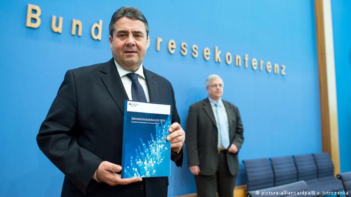 Sigmar Gabriel stellt Jahreswirtschaftsbericht 2015 vor 28.01.2015