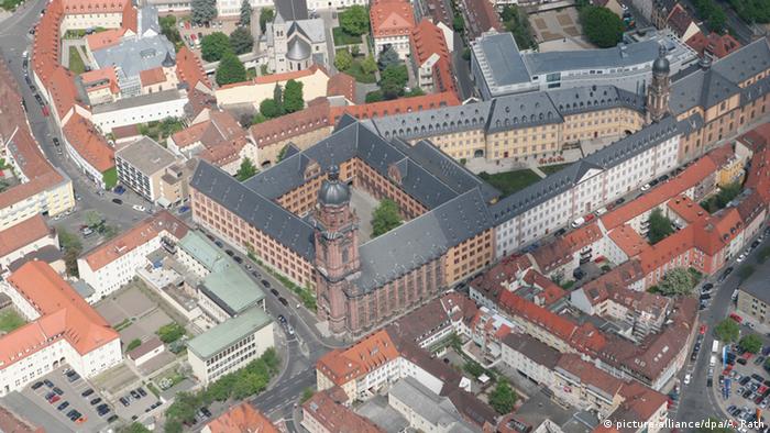 Исторические корпуса Вюрцбургского университета