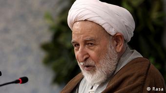محمد یزدی رئیس خبرگان: دولت نباید مسائل جاری و روزمره کشور را به مسئله مذاکرات گره بزند