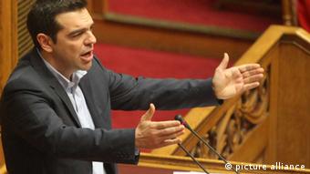 Μετά την εκλογή του ο έλληνας πρωθυπουργός έκανε τα πάντα προκειμένου να αποβεί η διαμάχη με τη μισητή τρόικα προς όφελος του ιδίου και του κόμματός του